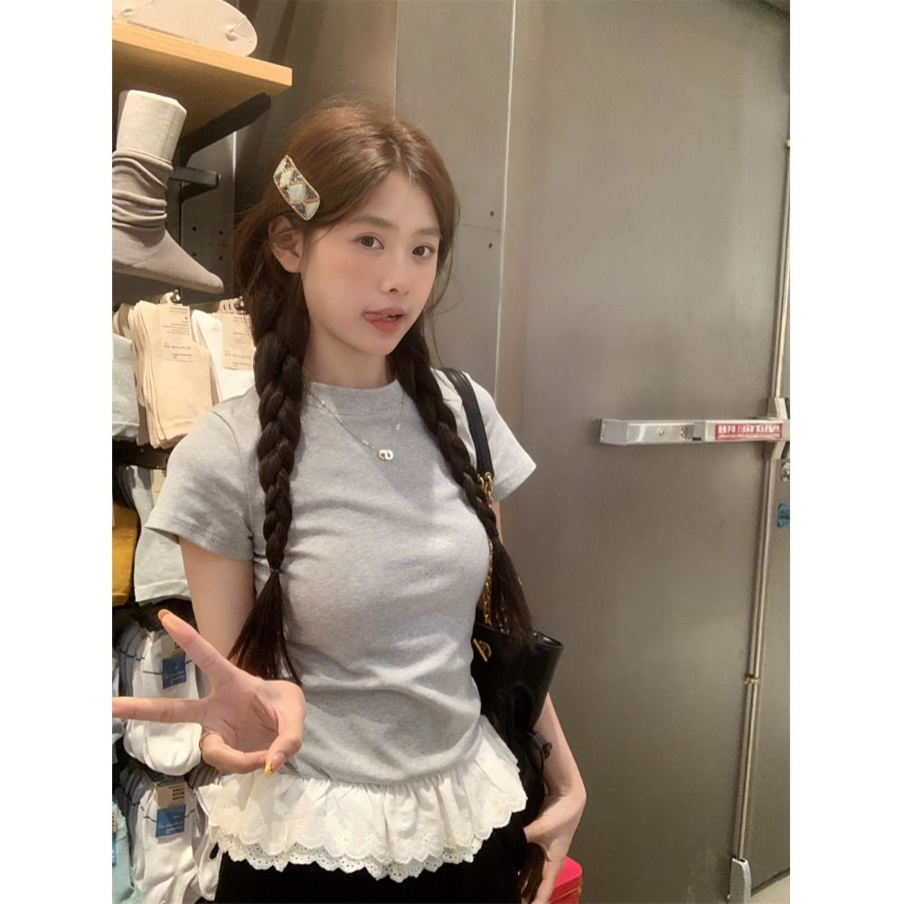 Design-sensory lace splicing hem short-sleeved T-shirt for women in summer round neck slim top