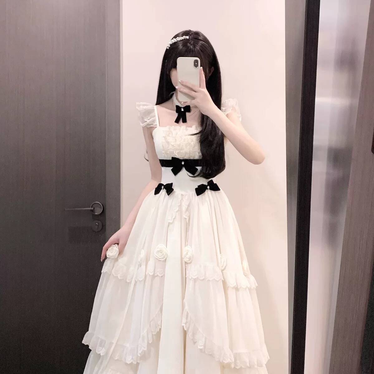 New autumn and winter Korean style rich family feels exquisite and elegant waist-hugging and slim and heavy niche dress long skirt female fairy