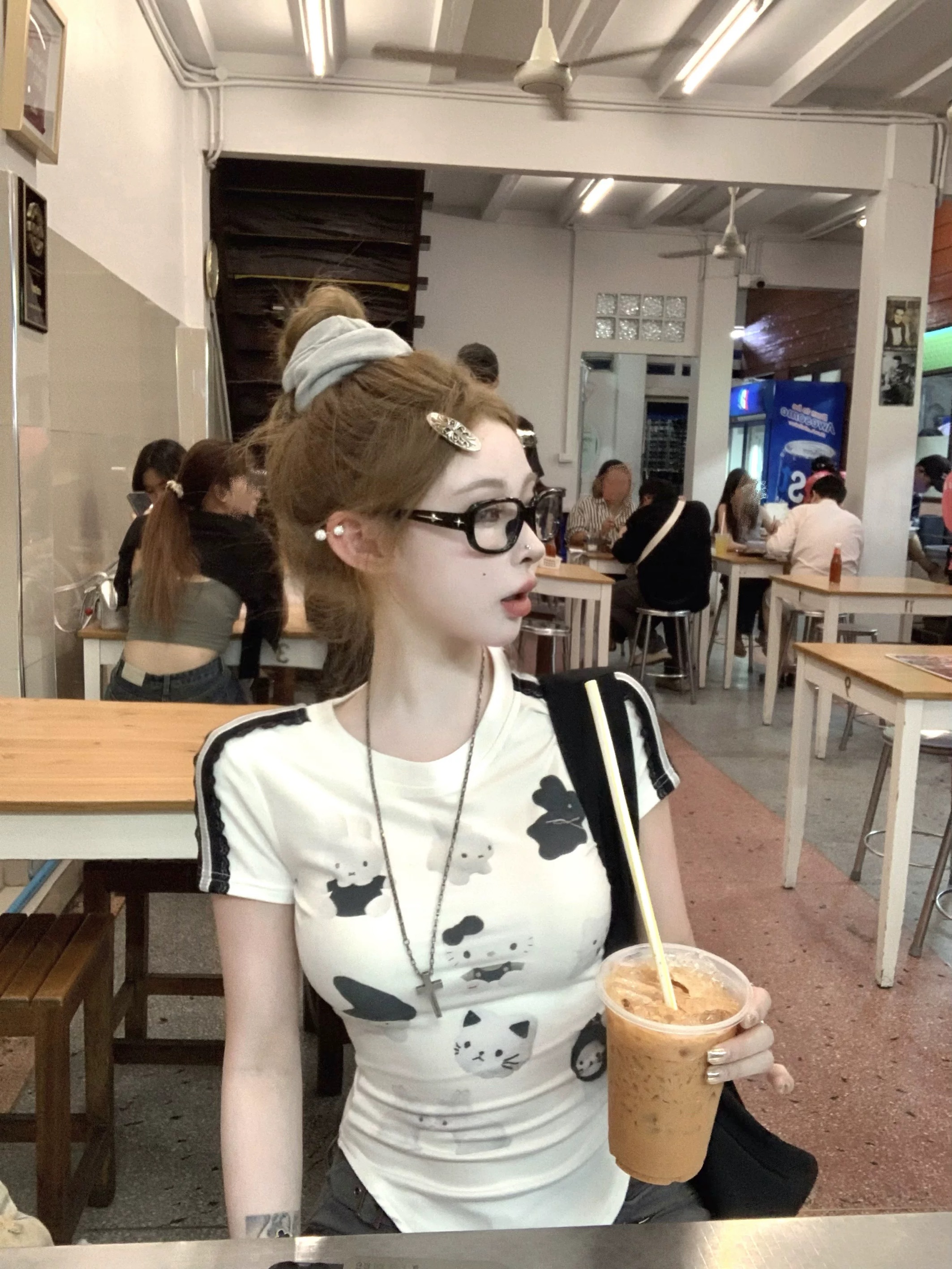 Suuuicee Doll Gift House KT Printed Round Neck Front Shoulder Short Sleeve T-shirt for Women Small Slim Short Top