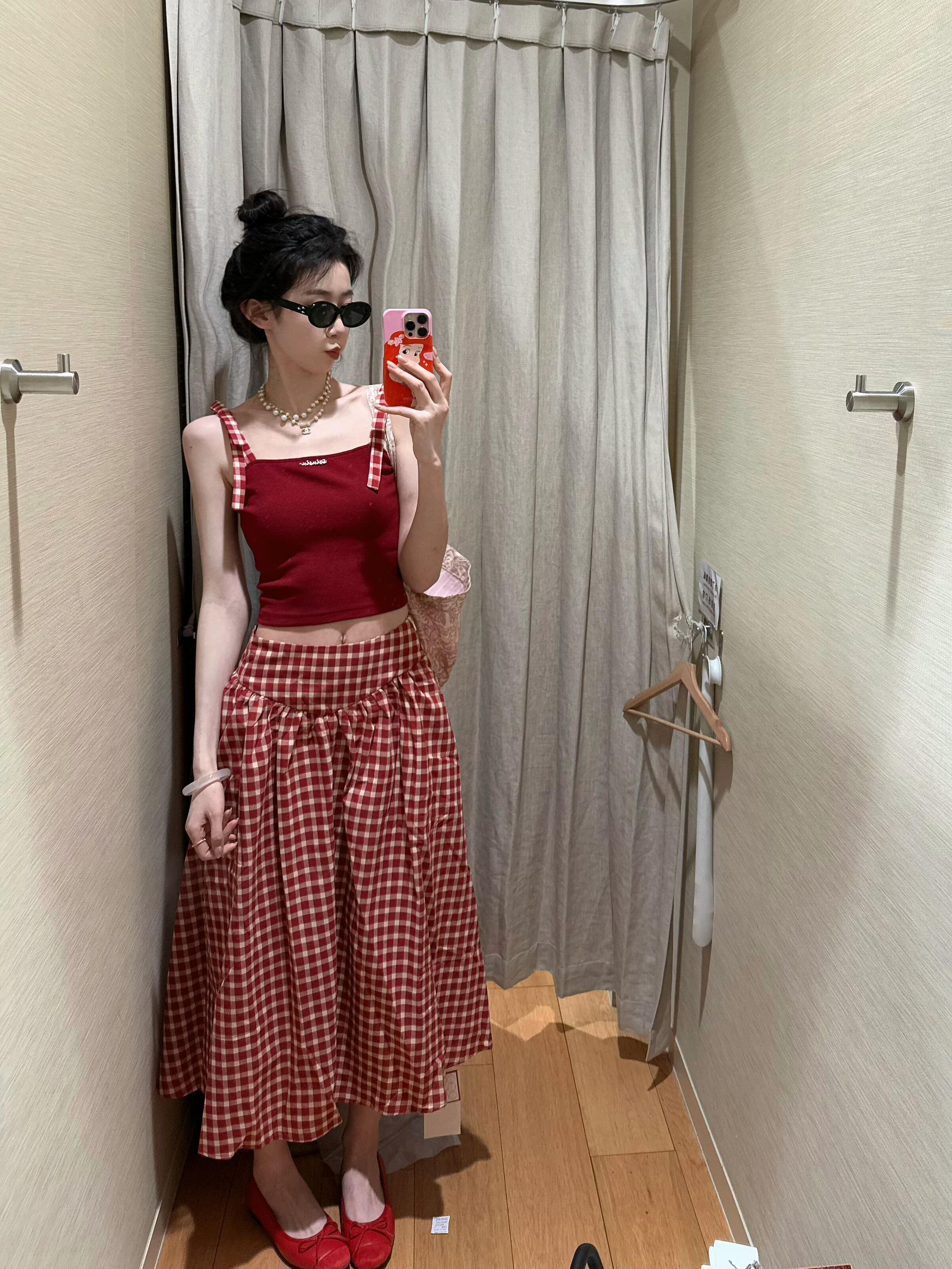 French red plaid dress for women in summer 2025 new small hot girl outfit suit long skirt