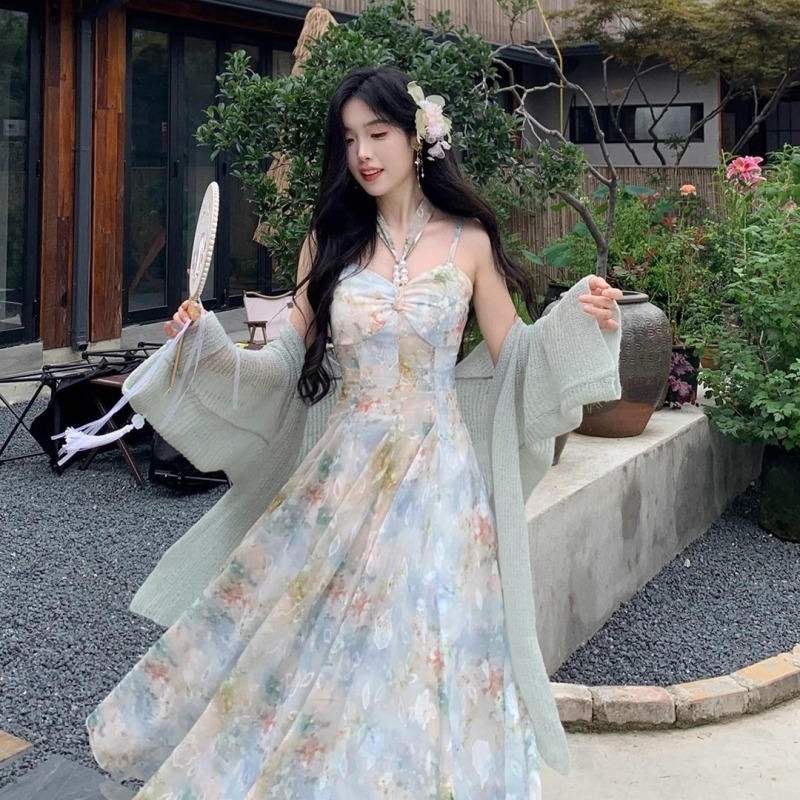 2025 spring new oil painting secret realm retro oil painting sense temperament printing new sergeant flower embroidered halter neck suspender skirt for women
