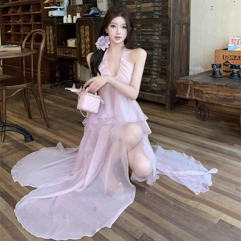 This year's popular beautiful suits on the beach vacation pink chiffon halter vest half-body skirt two-piece set summer