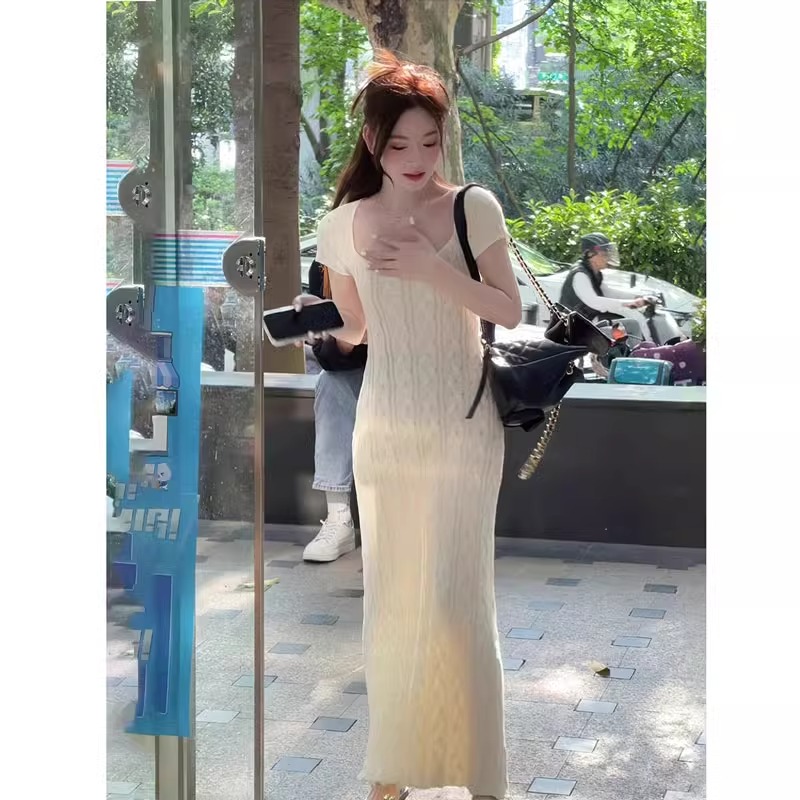 溫柔風方領麻花白色針織短袖連衣裙女夏高級感長裙收腰顯瘦包臀裙