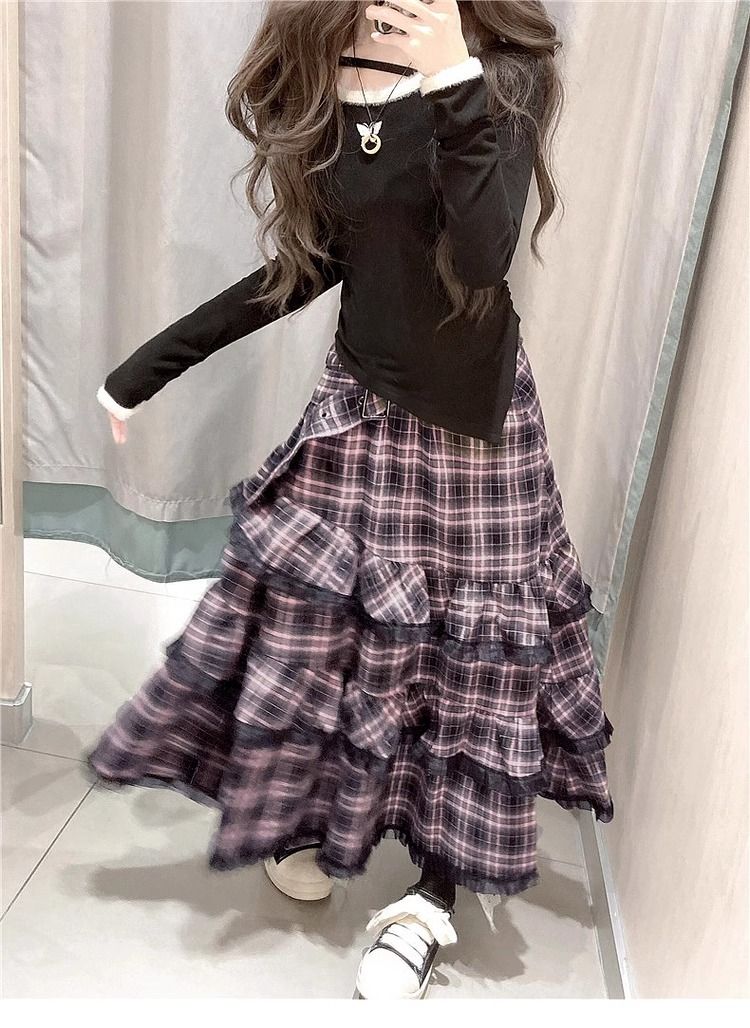 Small plaid half-body dress for women in spring and autumn 2025 new college style outfits a complete set of high-end