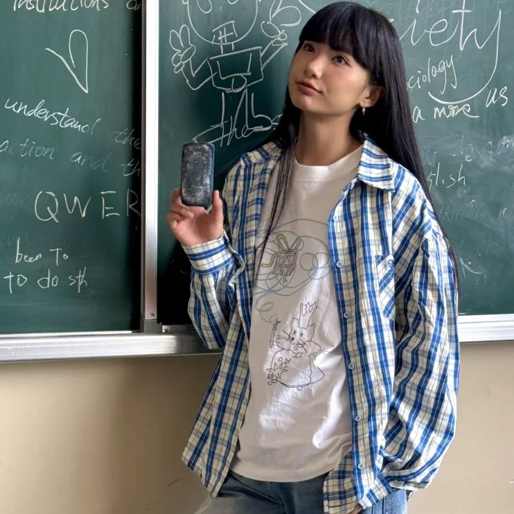很難不愛的經典藍白色格子襯衫女春夏季新款港風寬鬆休閒襯衣上衣