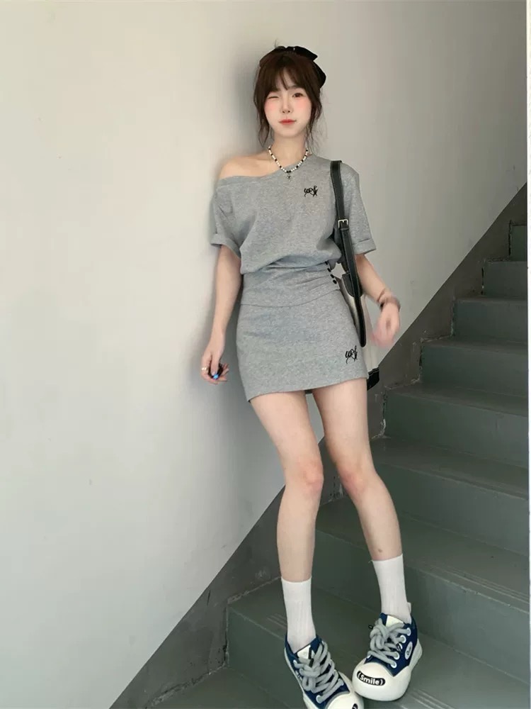 法式設計感斜肩短袖辣妹上衣女夏季高腰顯瘦刺繡氣質短裙兩件套潮