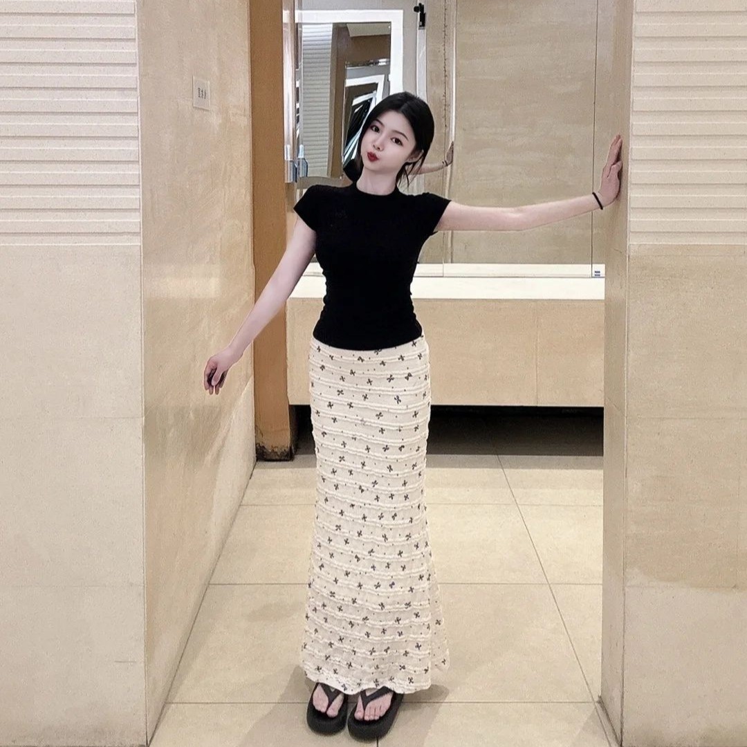 Korean white printed skirt for women in summer pure and lazy style slim buttocks and fishtail long skirt for women