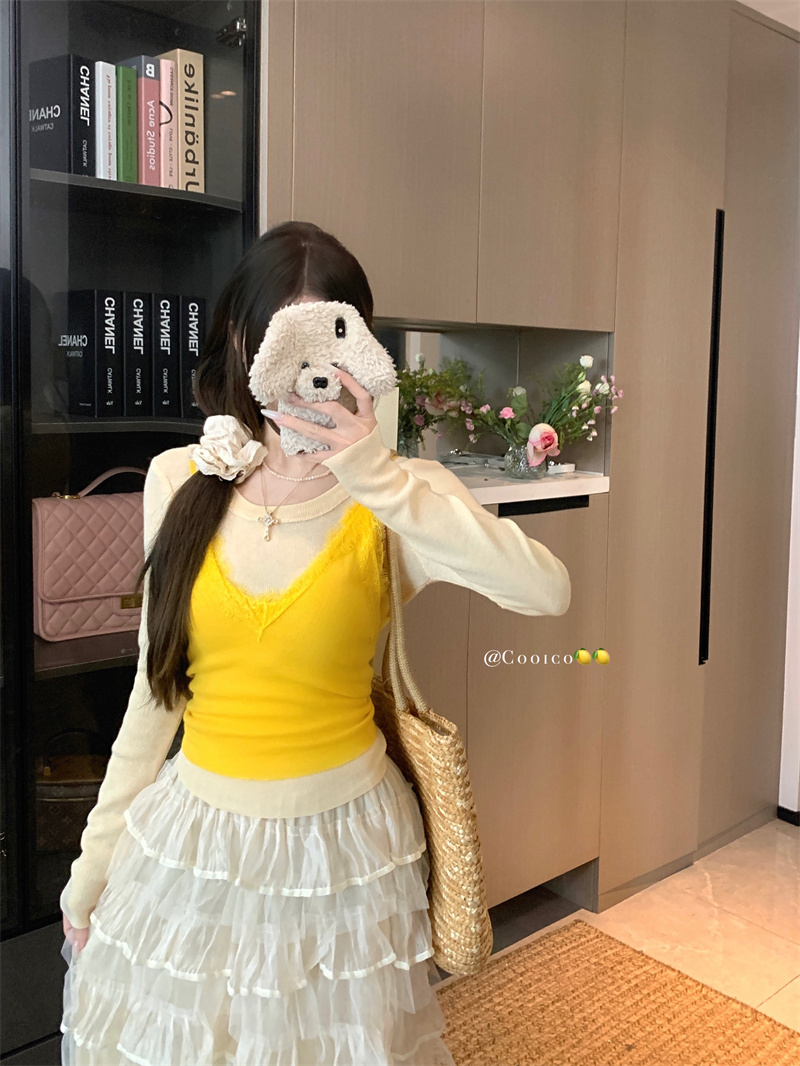 Real shot, two-piece sweater, new style, slim and unique top for women