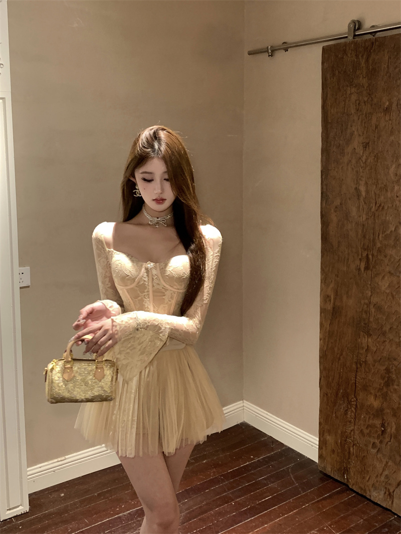 實拍~蕾絲辣妹套裝女新款魚骨長袖上衣網紗半身裙