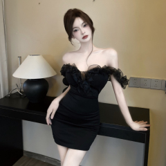 性感花邊拼接一字領低胸包臀裙氣質緊身吊帶連衣裙