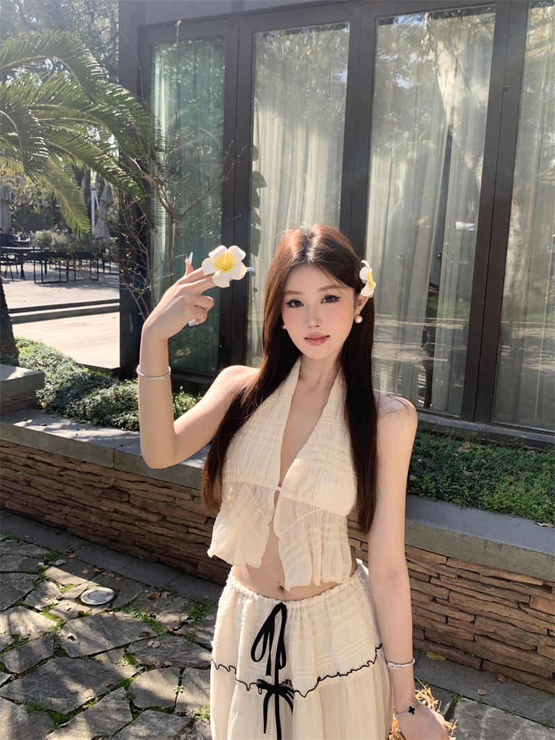 實拍~ 旅遊度假穿搭設計感氛圍感透視褶皺掛脖背心露背半身裙套裝
