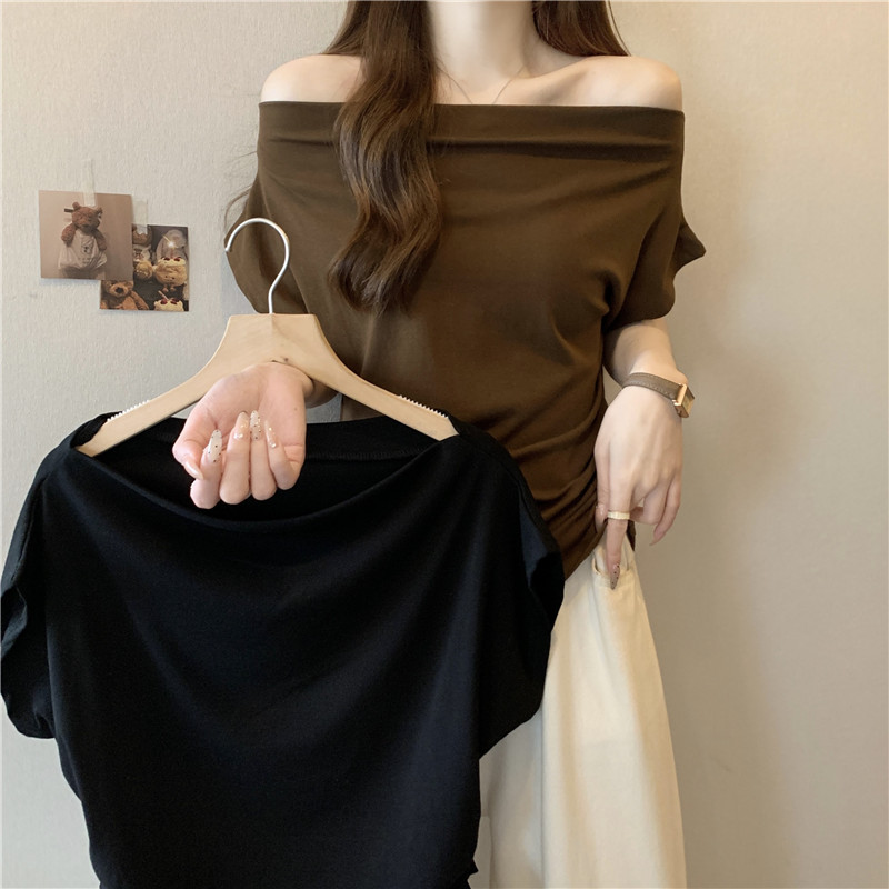 Real-life summer clothing new high-end style one-shoulder short-sleeved slim t-shirt niche unique top for women