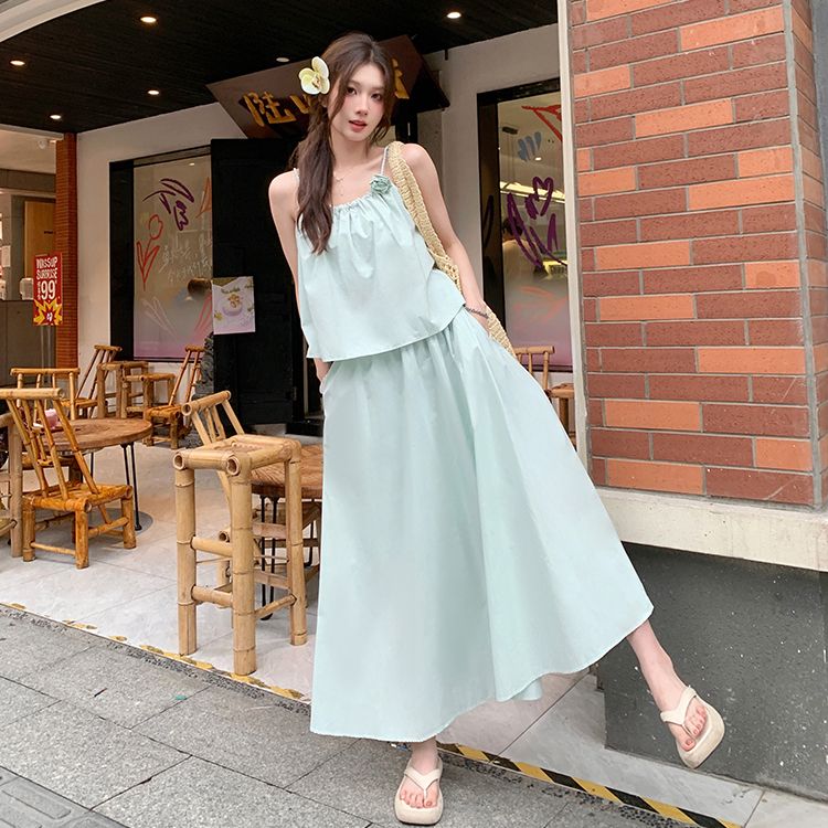 French sweet flower suspender top set for women 2025 summer new style slim high waist long skirt two-piece set