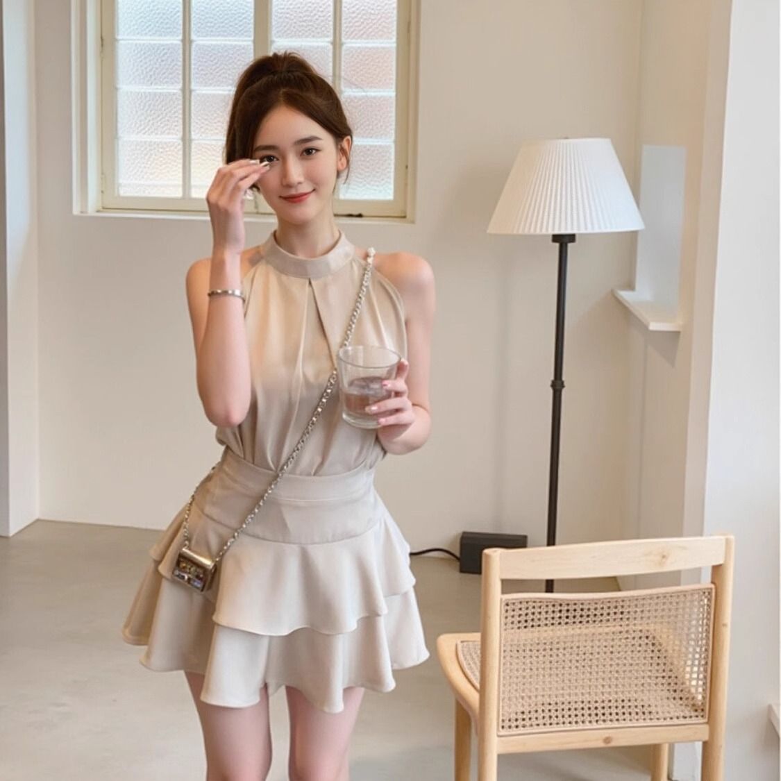 Sleeveless halter neck vest top for women summer small suit ruffle cake half-body skirt temperament two-piece set