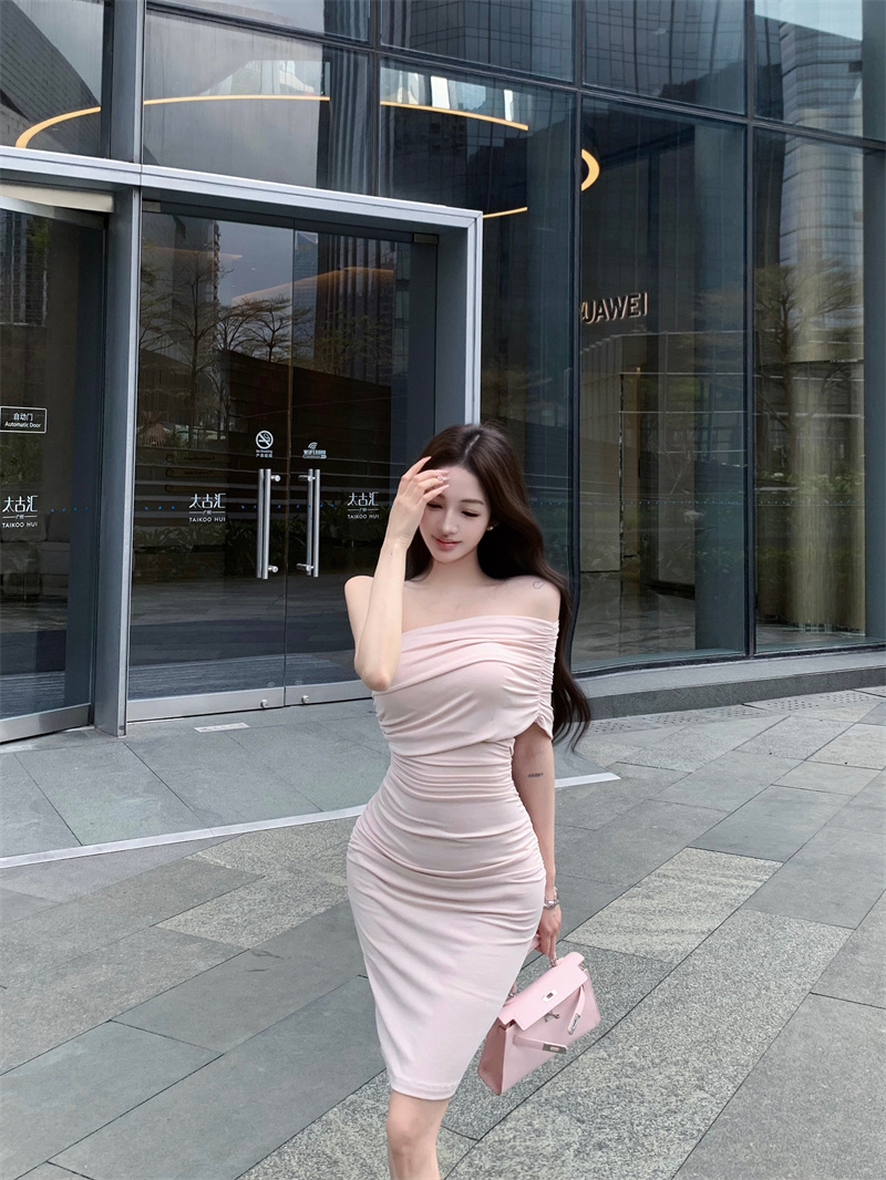 實拍~韓系貴感姐姐 粉色斜肩連衣裙女中長款收腰顯瘦包臀裙
