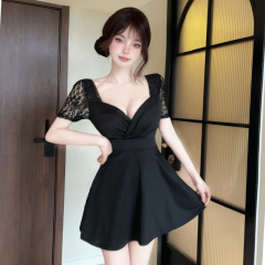 夏季新款辣妹氣質性感蕾絲拼接低胸露背連衣裙收腰顯瘦大擺短裙