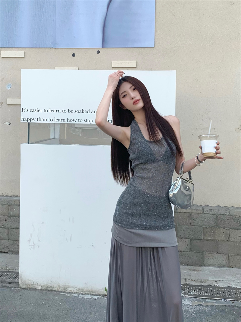Real shot French V-neck shiny and slim waist-hugging sleeveless vest mesh skirt suit