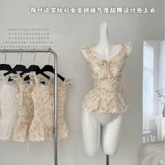 Apricot color floral tied small flying sleeve square collar shirt for women in summer French sweet niche slim fit short beautiful top