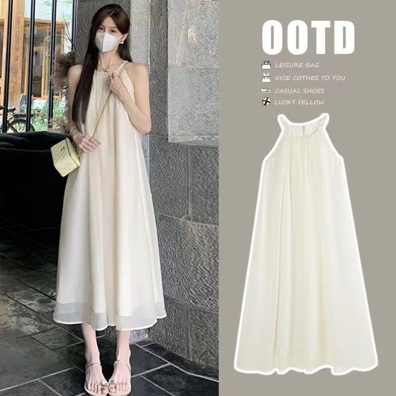 Foreign trade neck halter dress with high-end summer new French celebrity temperament seaside small fairy skirt