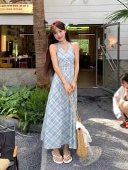 宋正恩藍色格子掛脖綁帶連衣裙女夏季韓系收腰氣質顯瘦無袖長裙子
