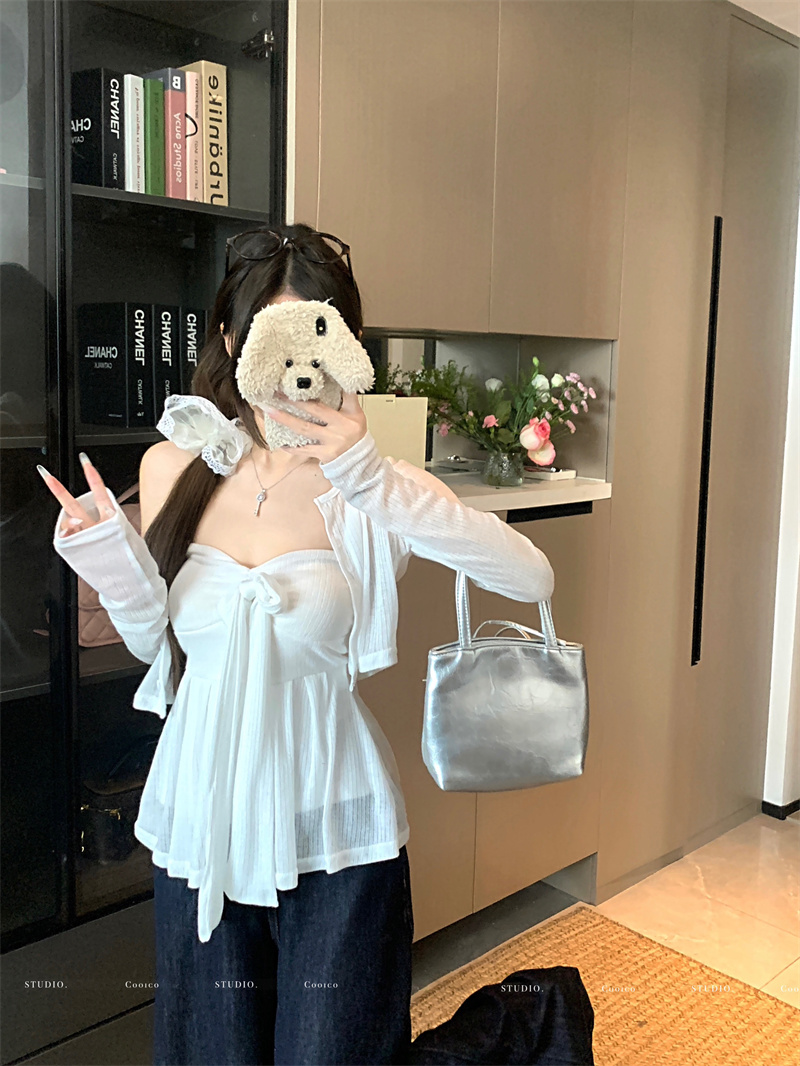 Real photo of women's white knitted cardigan suspender suit