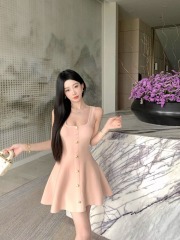 法式氣質名媛方領無袖針織連衣裙女春夏新款收腰顯瘦a字短裙