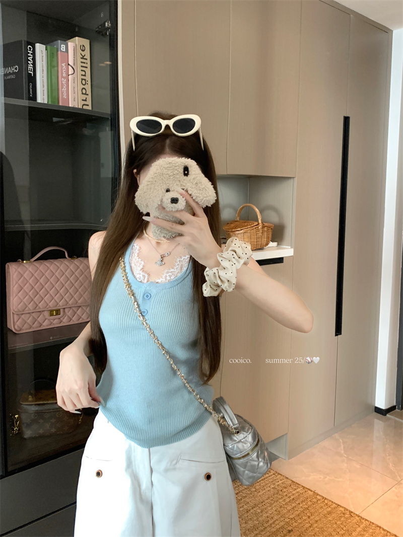 Real shot of fake two-piece lace vest splicing knitted slim body clothes for women