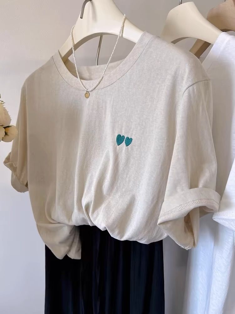 ~韓版大碼純棉愛心刺繡T恤女寬鬆短袖上衣夏裝顯卡