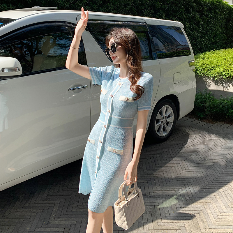 2025年夏裝新款小香風圓領短袖收腰針織連衣裙薄款收腰顯瘦A字裙