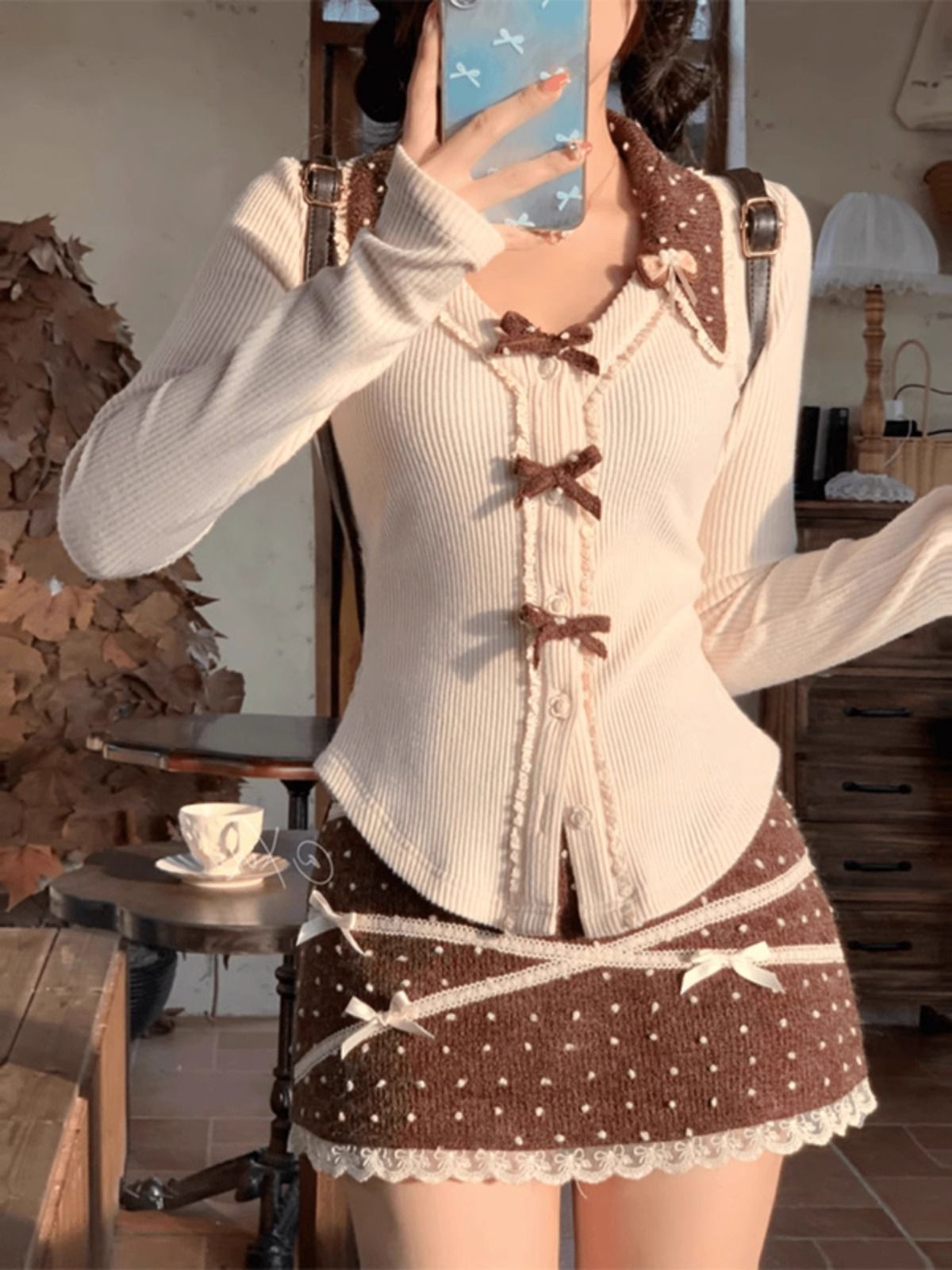 Sweet hot girl suit for women in spring and autumn new small temperament pure Korean lace skirt super popular winter set