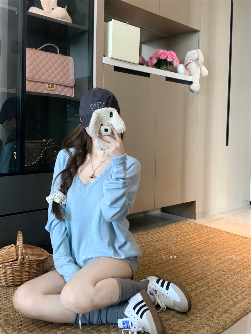 Real photo loose soft v-neck sweater top for women's spring and summer thin sun protection clothes