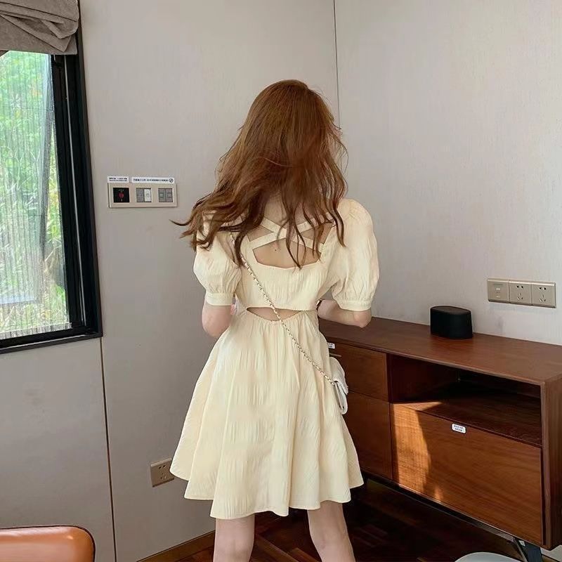 有里布法式桔梗初戀甜美小個子泡泡袖露背新款連衣裙女夏裝