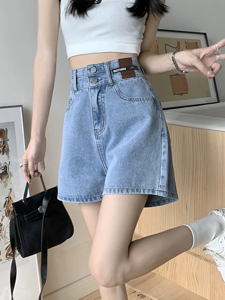 High-waisted denim shorts for women in summer 2025 new loose and slim small A-line wide-leg hot pants