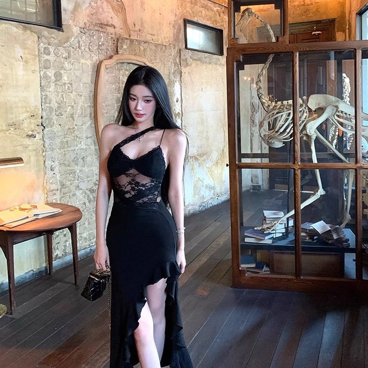 French fishing style royal sister lace spliced ​​suspender dress for women's design sense spring and summer new slit long skirt