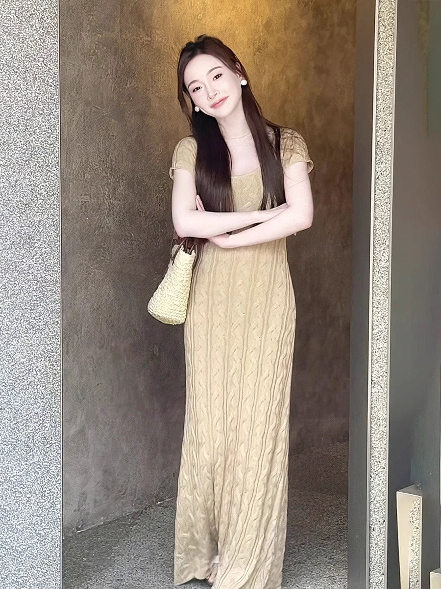 法式麻花紋針織連衣裙女夏季溫柔風氣質顯瘦裙子高級感收腰長裙潮