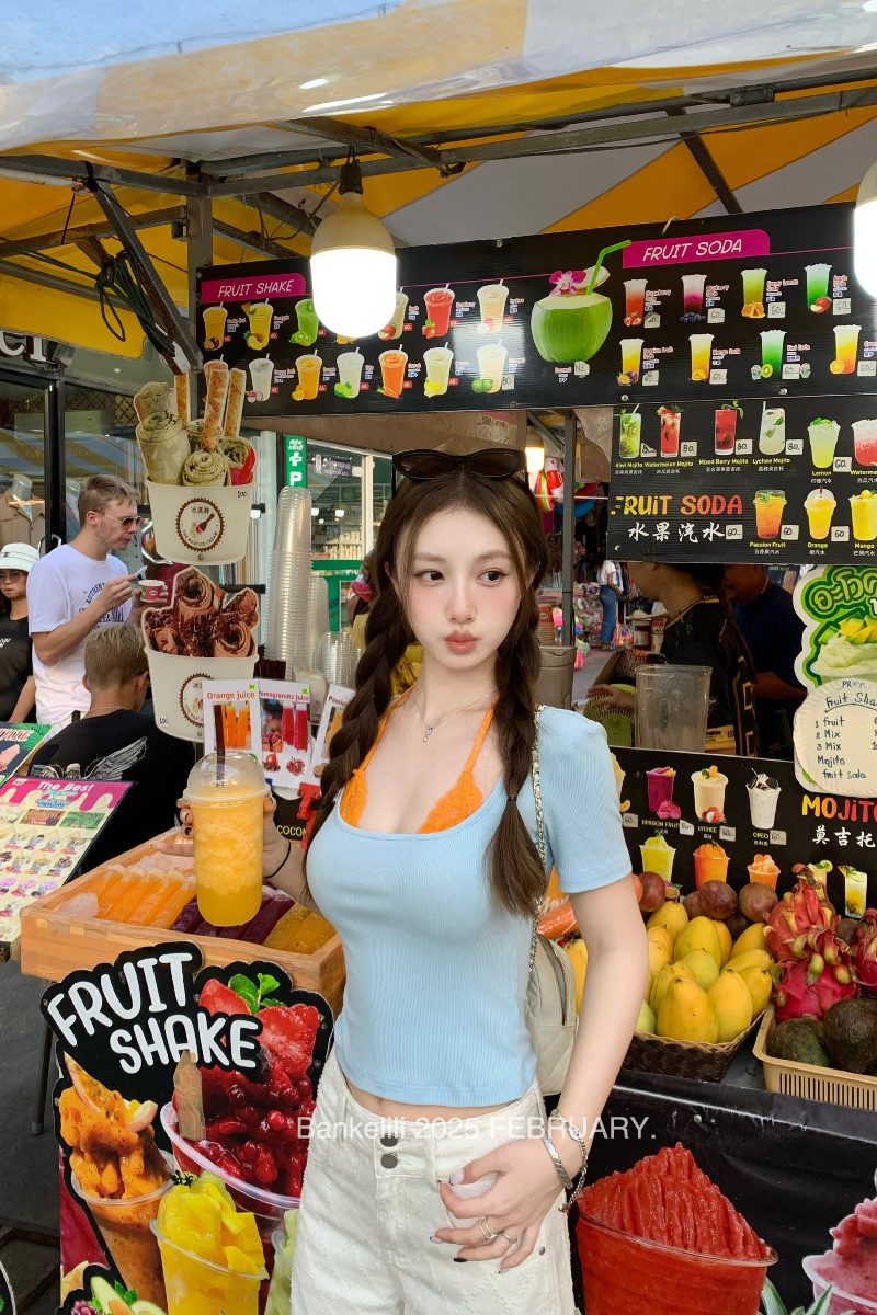 American fake two-piece contrasting lace halter neck short-sleeved T-shirt for women in summer temperament versatile short top
