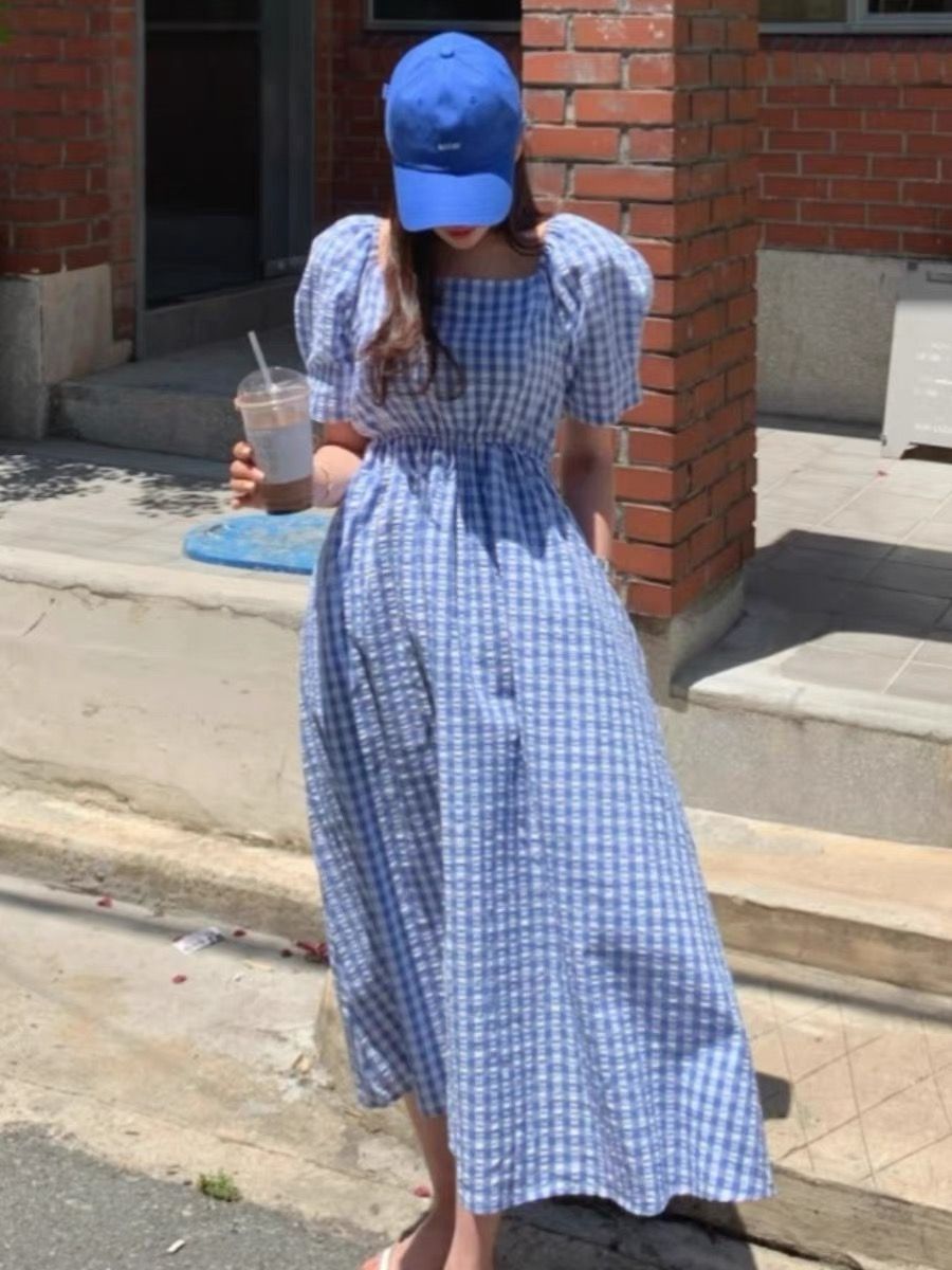 韓國chic夏季減齡復古小眾氣質露鎖骨方領格子收腰泡泡袖連衣裙女