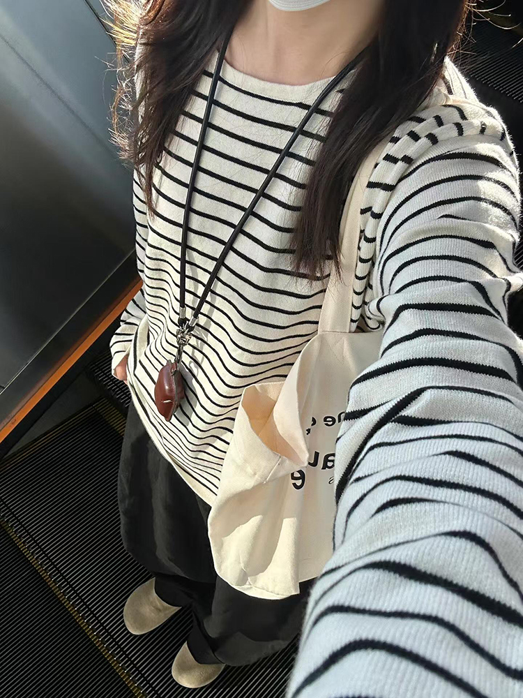 Korean black and white striped cotton long-sleeved T-shirt for women in spring and autumn bottoming shirt loose and relaxed lazy style top
