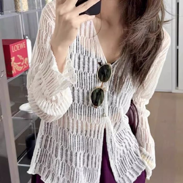 Ice silk thin V-neck knitted sun protection cardigan for women in summer French short shawl with air conditioning blouse top