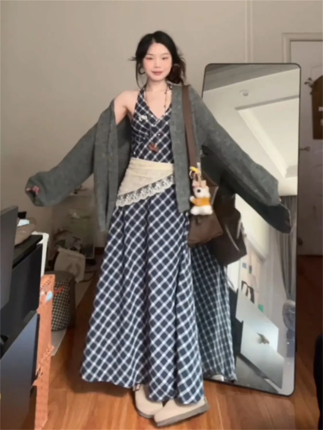 Quality two-piece suit French retro temperament vacation halter neck hanger dress with gray sweater jacket