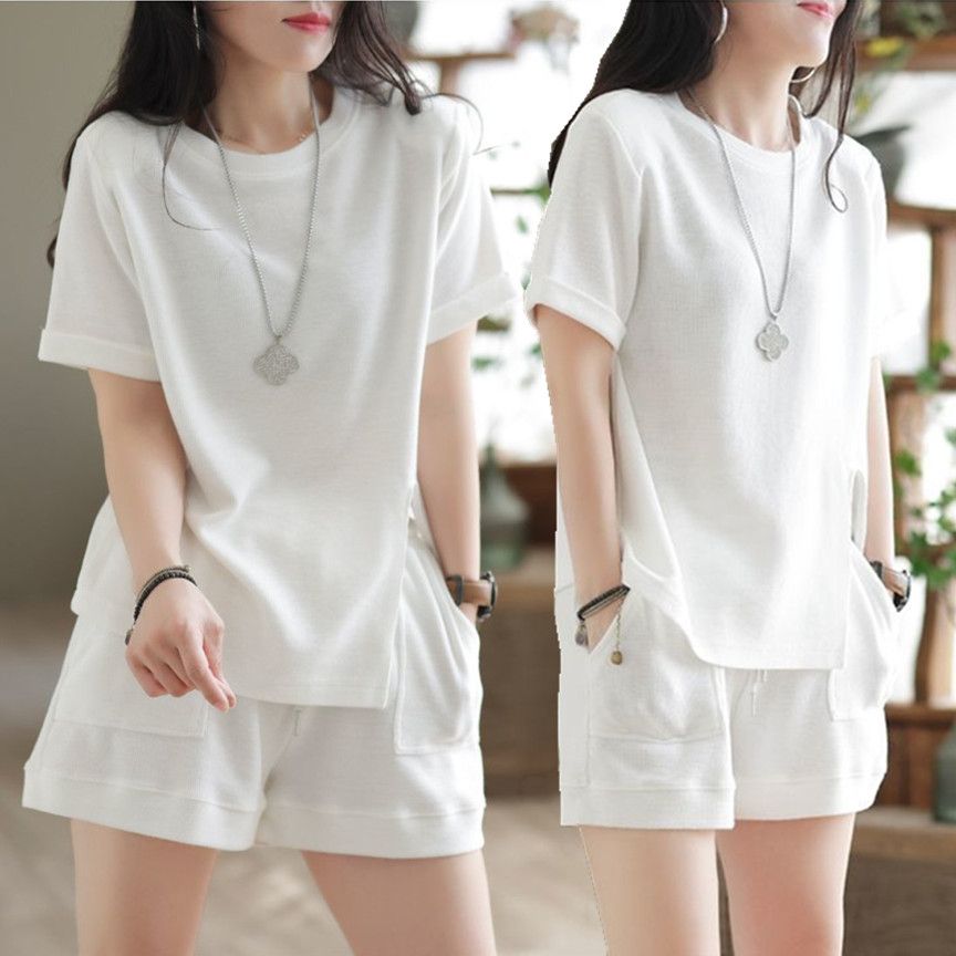 Casual shorts loose retro short-sleeved T-shirt for women 2025 summer new fashion women's two-piece set