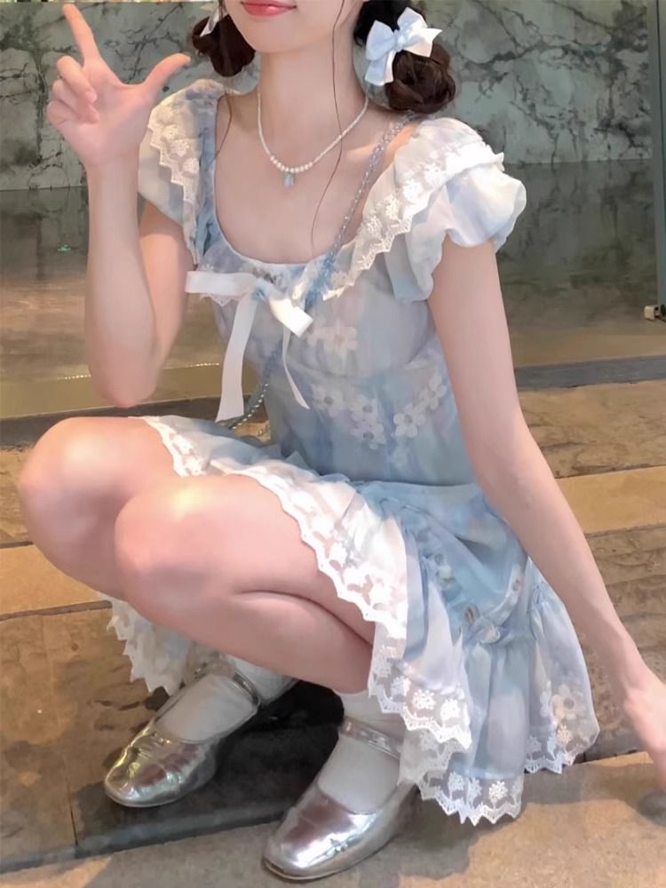 藝術生奶呼呼短裙女2025夏多巴胺初戀清純藍色碎花蓬蓬蛋糕連衣裙