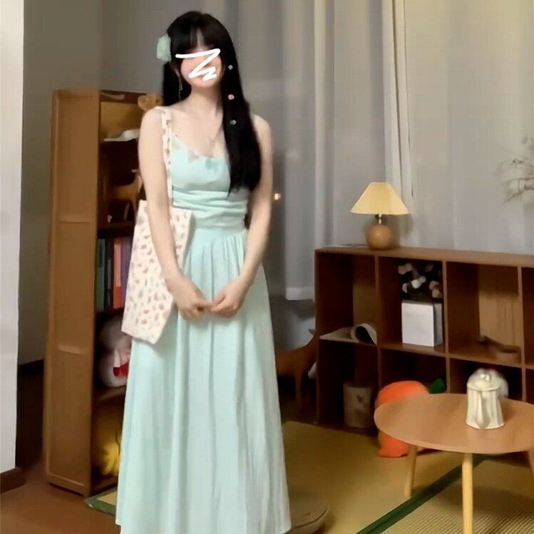 2025新款法式絕美吊帶連衣裙子女夏季小個子海邊度假氣質仙女長裙