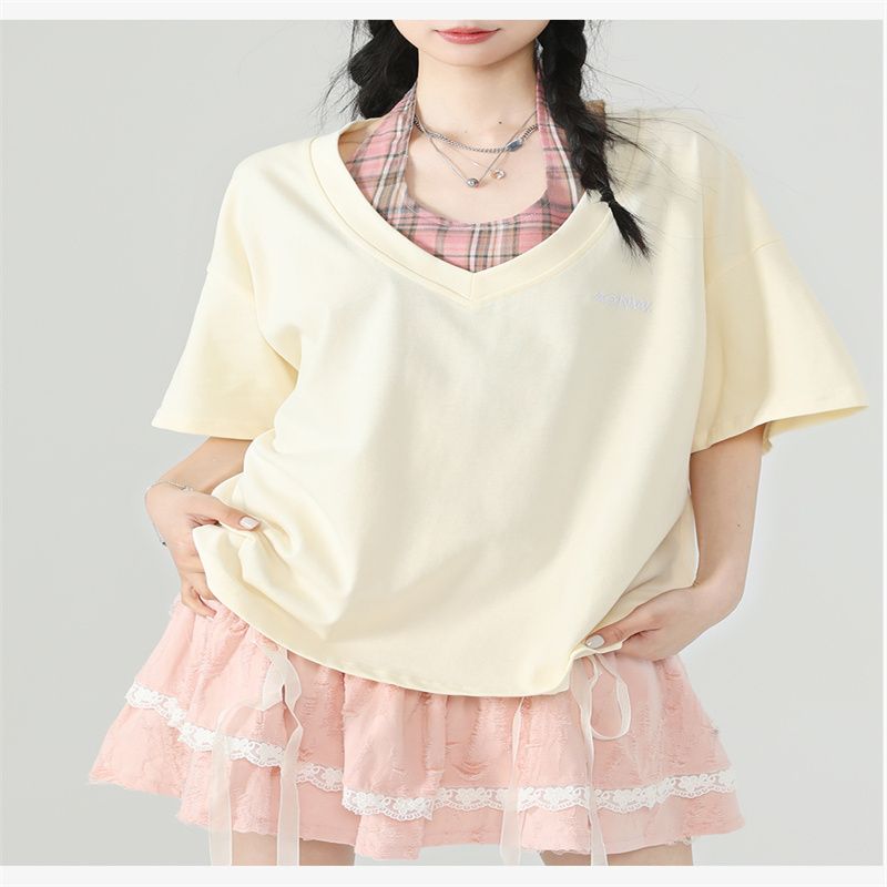 Pure cotton sweet spicy short-sleeved T-shirt plaid halter vest two-piece set women's loose design niche pullover v-neck top