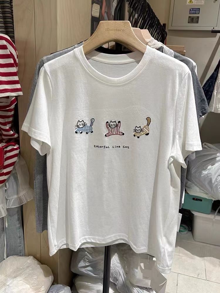 Short-sleeved T-shirt for women 2025 new cat embroidered loose base shirt top