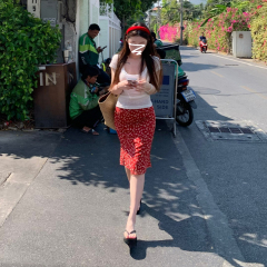 Retro French retro red floral skirt for back waist, new high-waisted slim hip skirt