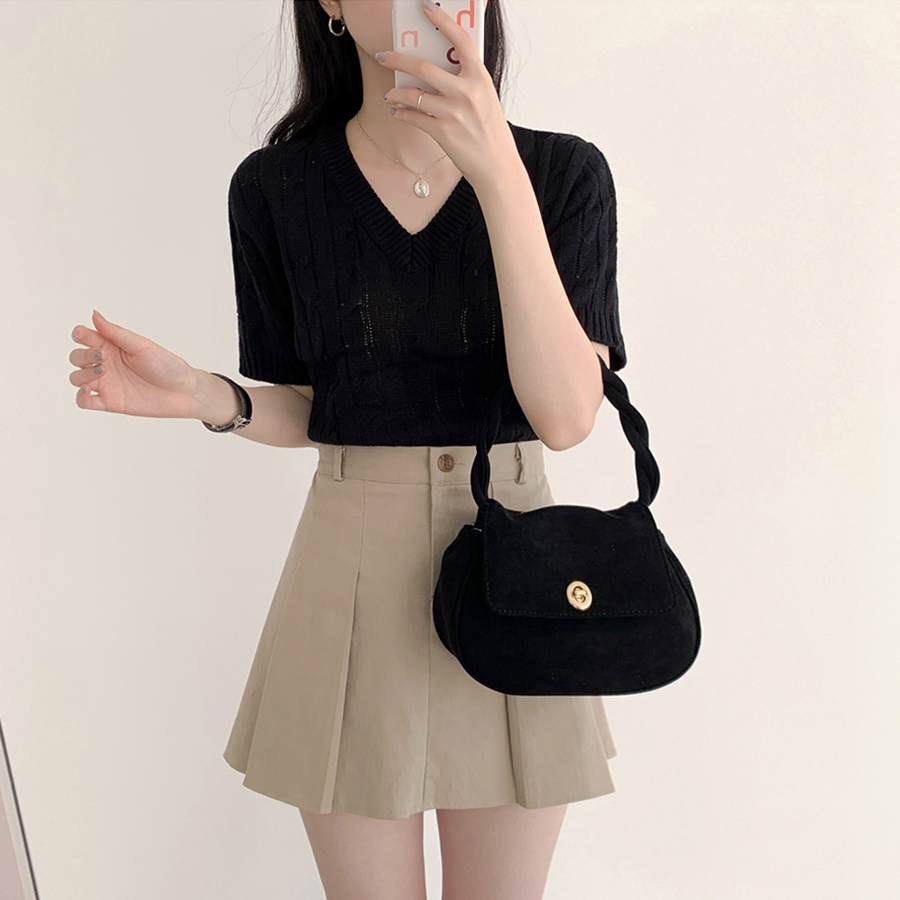 Original large size, twisted v-neck sweater, short simple solid color pullover sweater, Korean version commuting short-sleeved top for women
