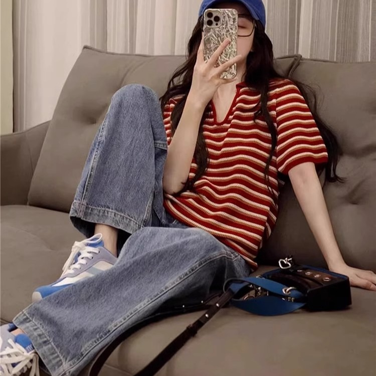 2025 new small red striped front shoulder short-sleeved T-shirt for women in summer loose half-sleeved top v-neck polo shirt
