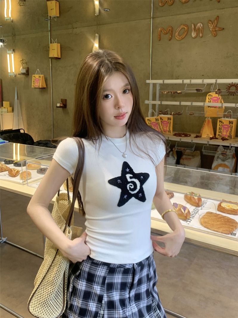 Pure cotton star embroidered front shoulder short-sleeved T-shirt for women in summer design niche tight tight short hot girl top