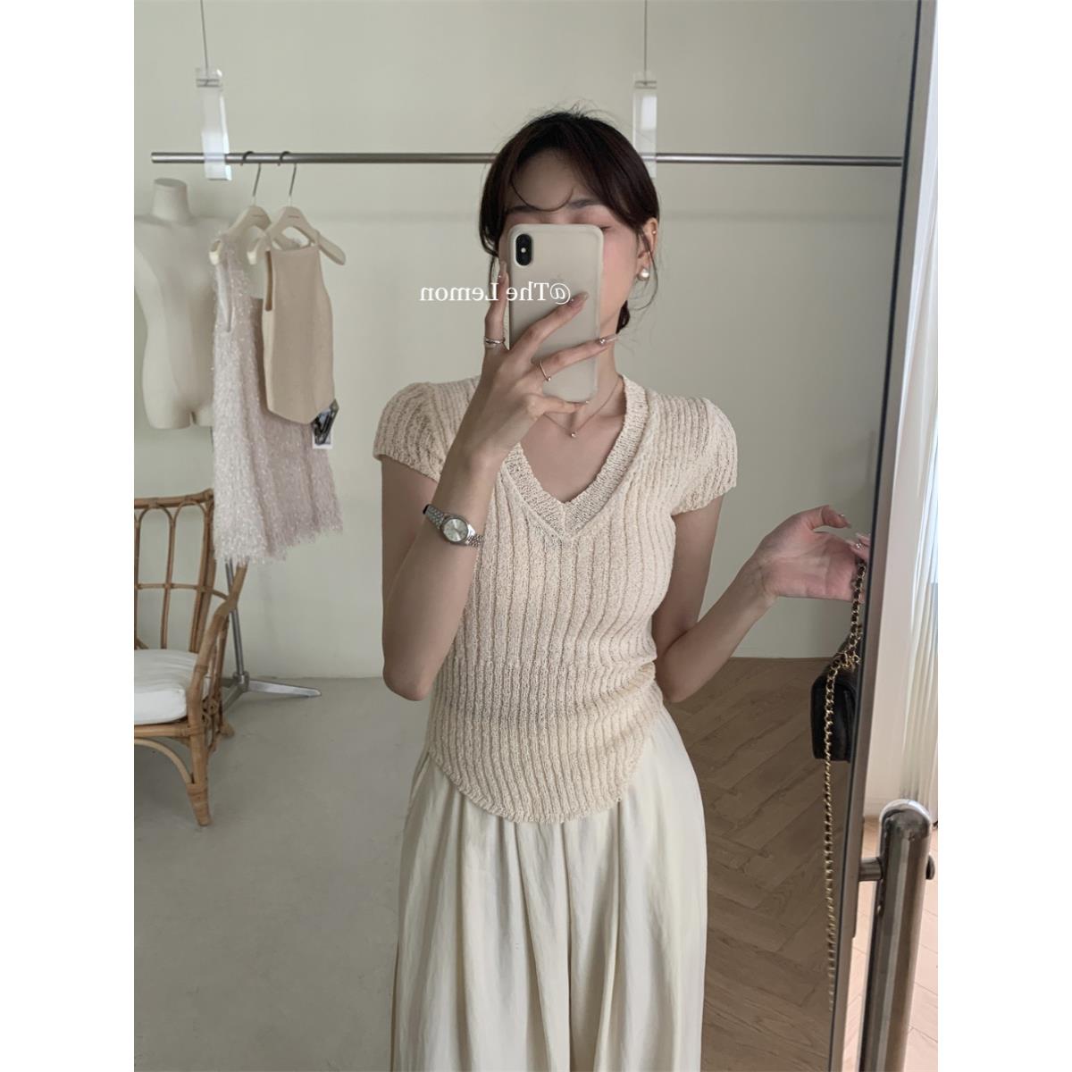 THE LEMON lemon green tea slim solid color V-neck sweater for women's spring and summer Korean style versatile casual short-sleeved top
